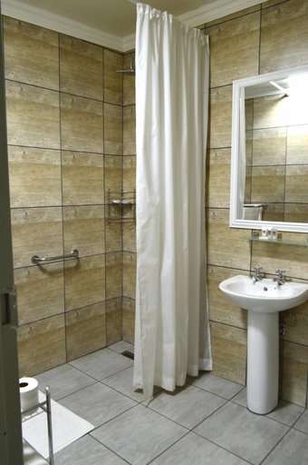 Bathroom 5, The Rabbit Hole Hotel, West Rand