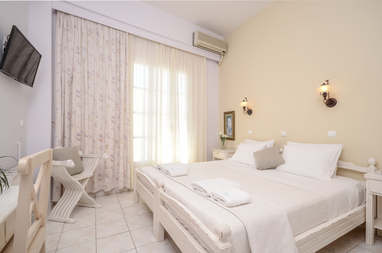Bedroom 4, Hotel Kymata, South Aegean