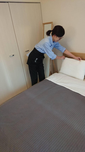 Bedroom 3, Pinn-S4E5, Sapporo