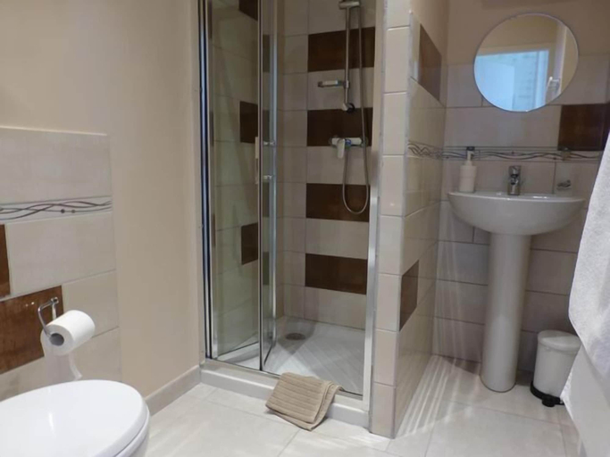 Bathroom 5, Les Jardins de L'abbaye, Alpes-de-Haute-Provence