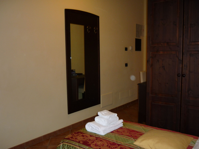 Bedroom 2, Oberje Dla Viere, Torino