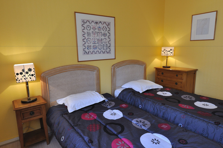 Bedroom 4, Residhotel Villa Maupassant, Alpes-Maritimes