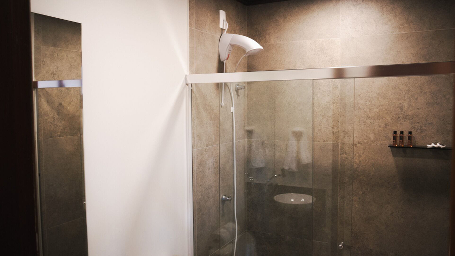 Bathroom 4, Delta Maresias Club by SmartSharing, São Sebastião