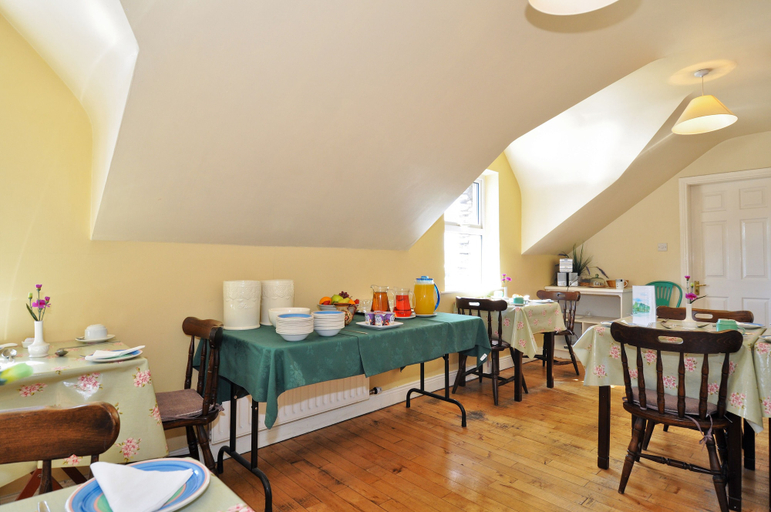 Food & Drinks 5, Quayside B&B