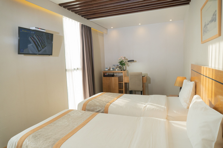 Bedroom 18