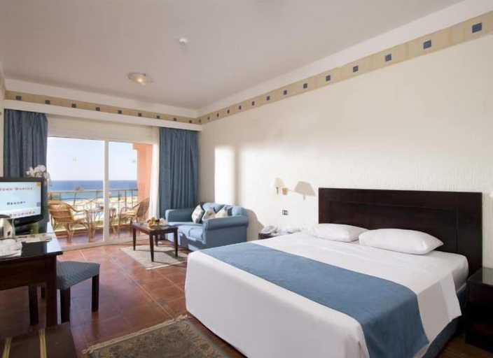 Bedroom 4, Dome Marina Hotel & Resort, 'Ataqah