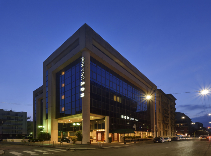 Exterior & Views 2, UNA Hotels Scandinavia Milano, Milano