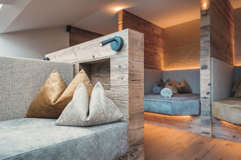 Bedroom 3, La Cort My Dollhouse - Adults Only, Bolzano