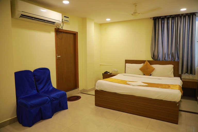 Bedroom 2, Hotel Nakshatra Grand, Ranga Reddy