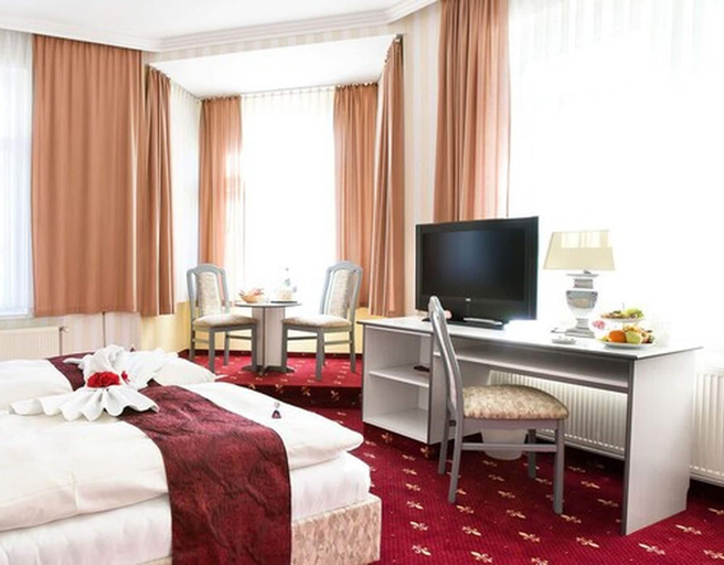 Bedroom 4, Parkhotel Meerane, Zwickau