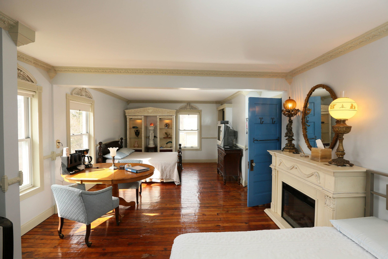 Bedroom 4, The Old Parsonage B&B, Armstrong