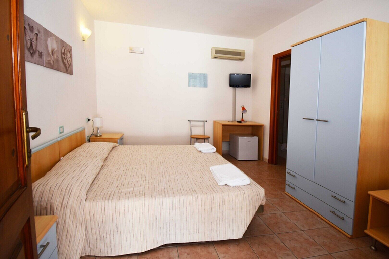 Bedroom 4, La Corte degli Ulivi Hotel Ristorante, Ogliastra