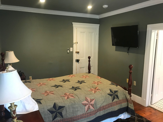 Bedroom 3, Stottsville Inn, Chester