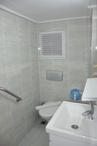 Bathroom 4, KAĞAN PANSİYON, Ula