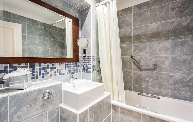 Bathroom 5, The Imperial Torquay, Torbay