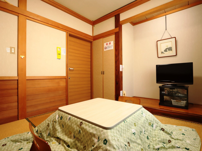 Bedroom 3, Tuji Wakuwaku Land Minshuku Chaya, Uozu