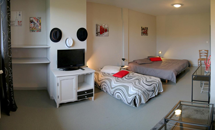 Bedroom 4, Le Grand Val, Cantal