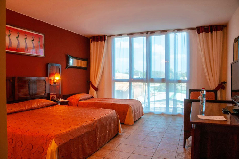 Bedroom 3, Le Grand Hotel Diego, Diana