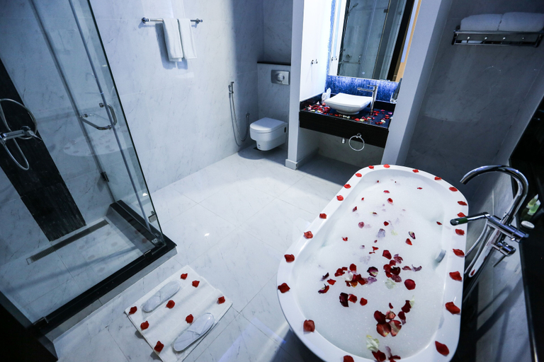 Bathroom 3, Nordic Resort