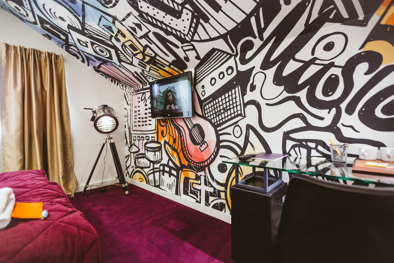 Others 5, Lol et Lola Hotel, Cluj-napoca