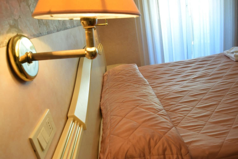 Bedroom 4, Hotel Ariminum, Rimini
