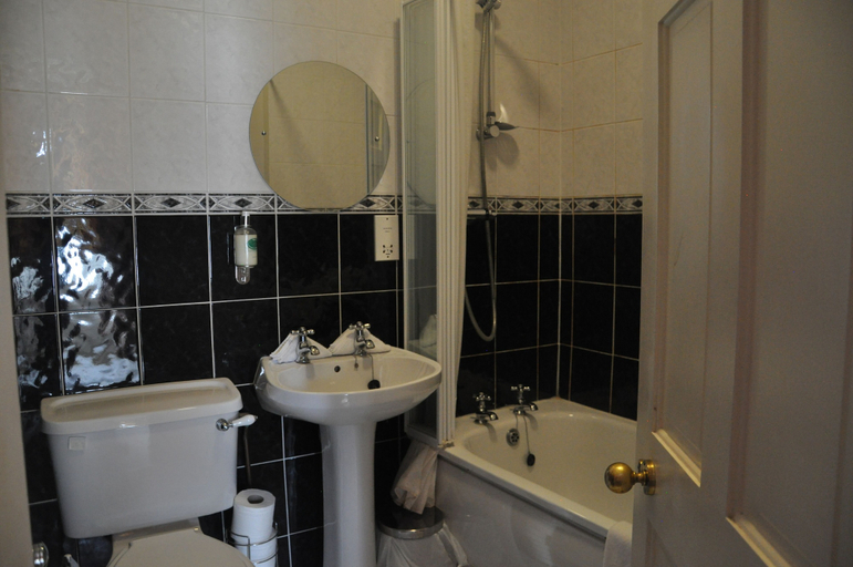 Bathroom 3, Townsend House Guest House