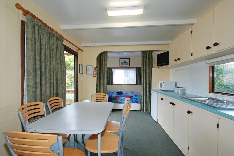 Others 5, Triabunna Cabin and Caravan Park, Glamorgan-Spring Bay