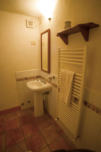 Bathroom 3, Podere Pietreta, Siena
