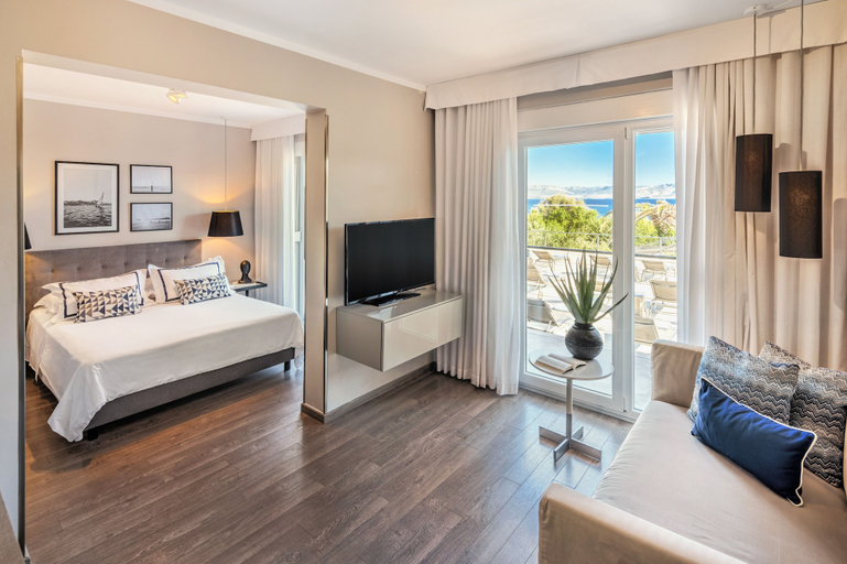 Bedroom 4, Hotel Osam, Supetar