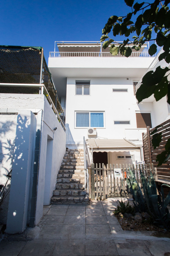 Exterior & Views 2, Vouliagmeni Stylish Homes by BluPine, Attica