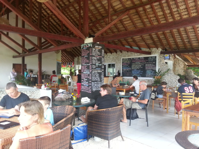 Food & Drinks 5, Tanna Evergreen Resort & Tours, West Tanna