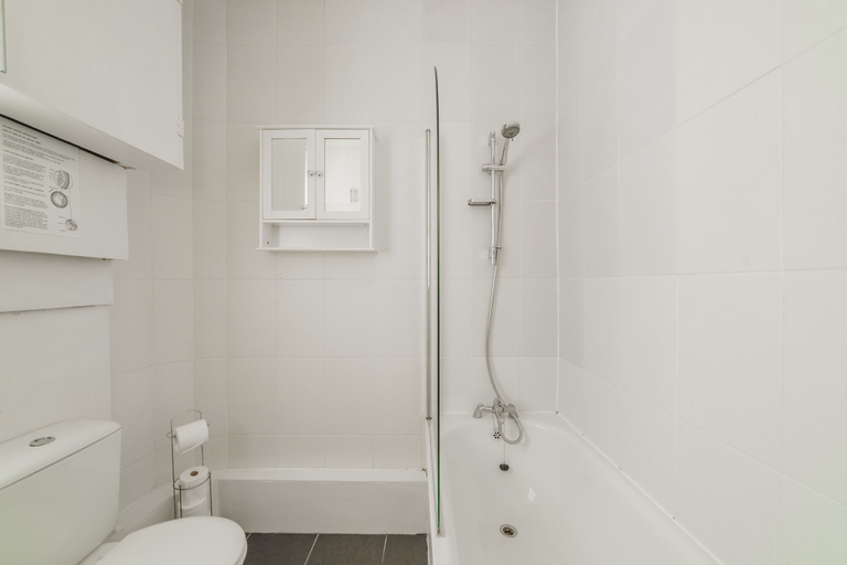 Bathroom 2, Large Studio Soho & Charing Cross Road, London