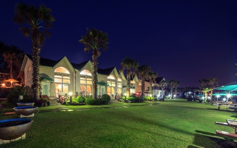 Exterior & Views, Jeju Bada Walking Pension, Seogwipo
