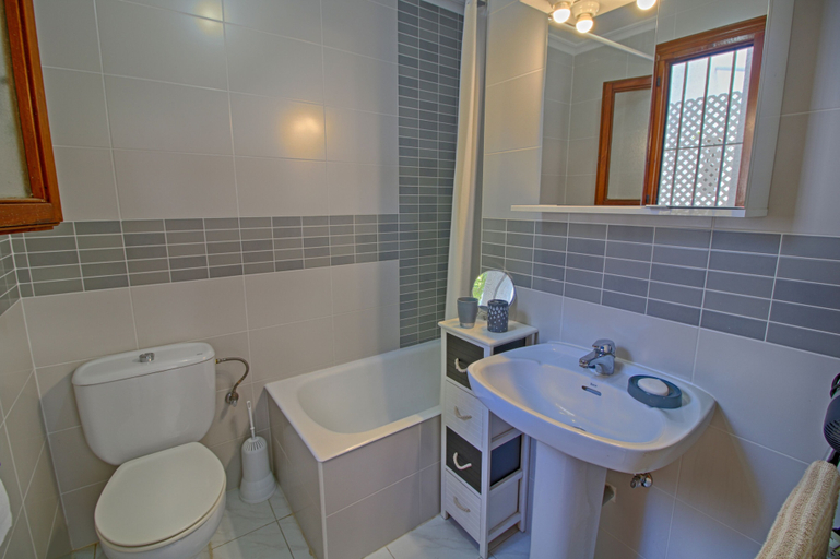 Bathroom, Bungalow Shangrila 1 habitacion, Alicante