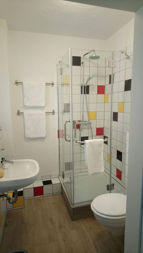 Bathroom 5, Gästehaus Laßbruch, Lippe