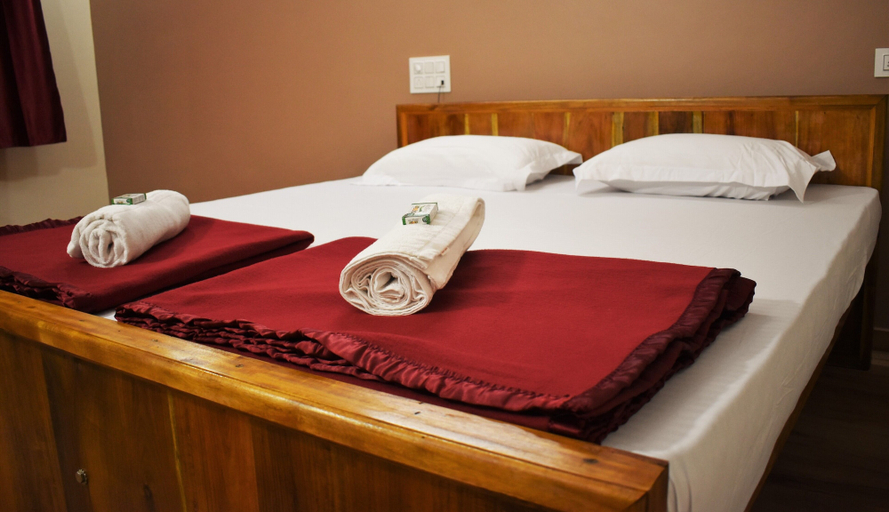 Bedroom 2, Viraz Valley, Uttara Kannada
