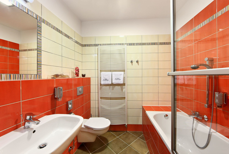 Bathroom 4, Depandance Edward Kelly, Český Krumlov