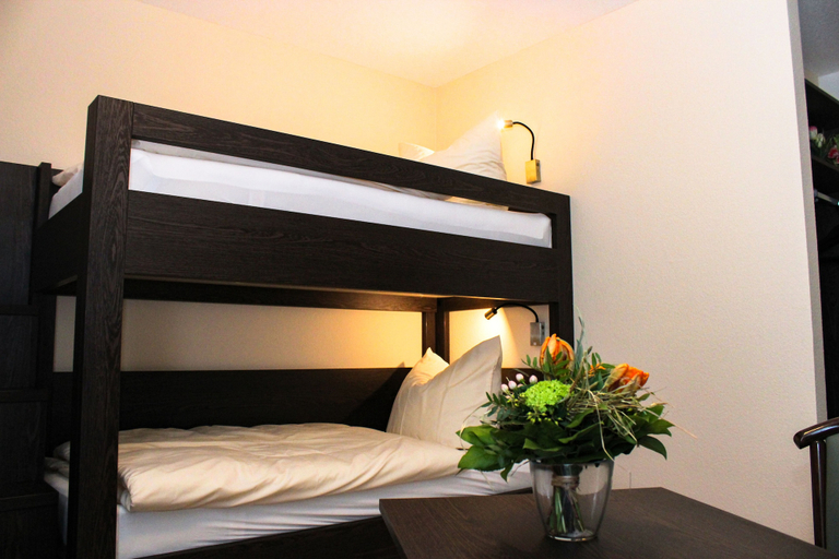 Bedroom 4, Hotel La Toscana Nähe Europapark mit Ticket Garantie, Ortenaukreis