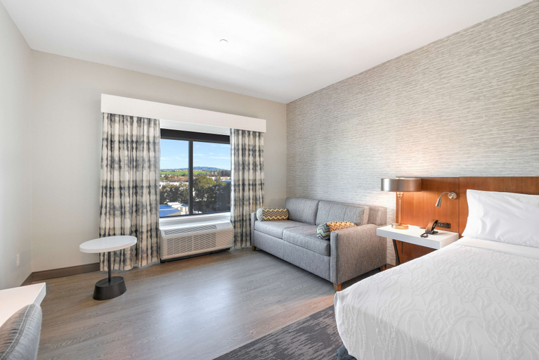 Bedroom 3, Hilton Garden Inn Fremont Milpitas, Alameda