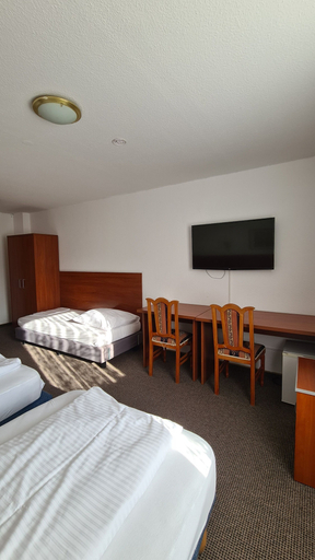 Bedroom 5, Hotel Zentrum Hannover, Region Hannover