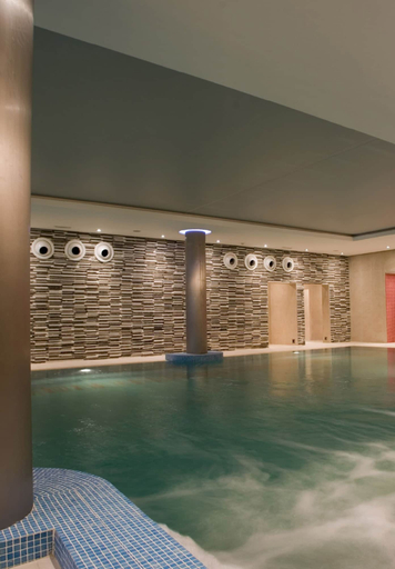 Sport & Beauty 2, The River Lee Hotel