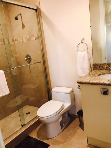 Bathroom 3, 4BR Townhouse 906 by Ideal Experience VR, Broward