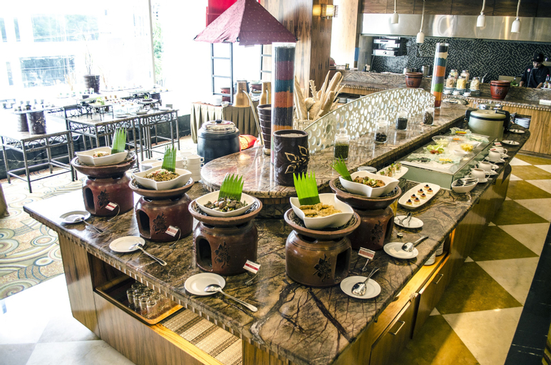 Food & Drinks 14