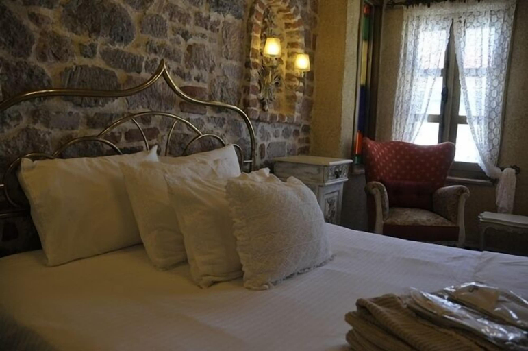 Bedroom 3, Ziyabey Konagi, Ayvalık