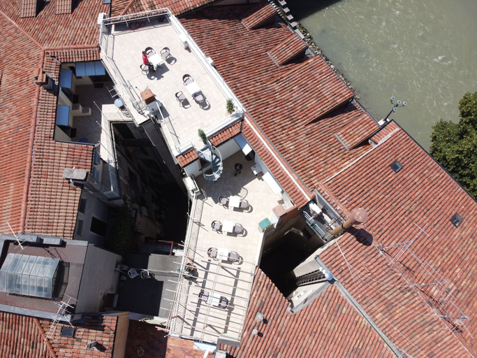 Exterior & Views 2, Lady Verona, Verona