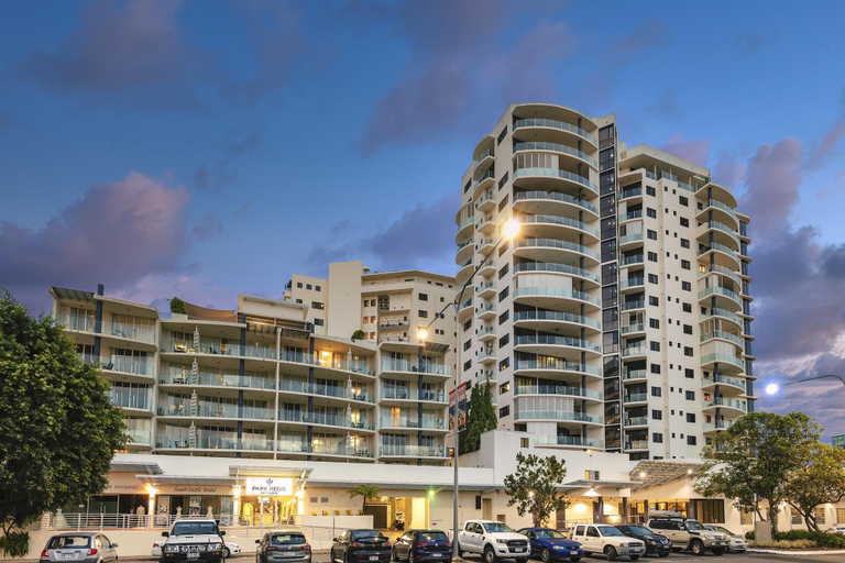 Exterior & Views 2, Park Regis City Quays, Cairns