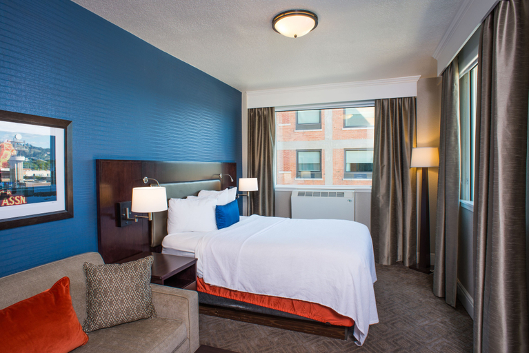 Bedroom 3, Hotel Alex Johnson Rapid City, Curio Collection by Hilton, Pennington