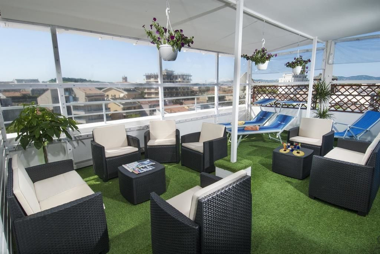 Others 1, Hotel Caesar, Rimini