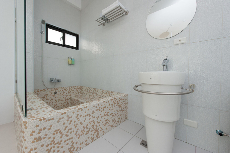 Bathroom 4, Discovery Secret Resort, Pingtung