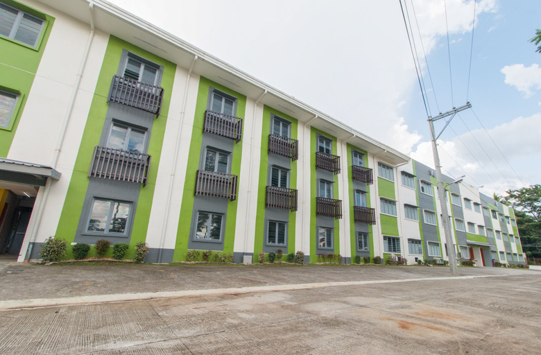Exterior & Views 2, RedDoorz @ Sunfields Lipa Batangas, Lipa City
